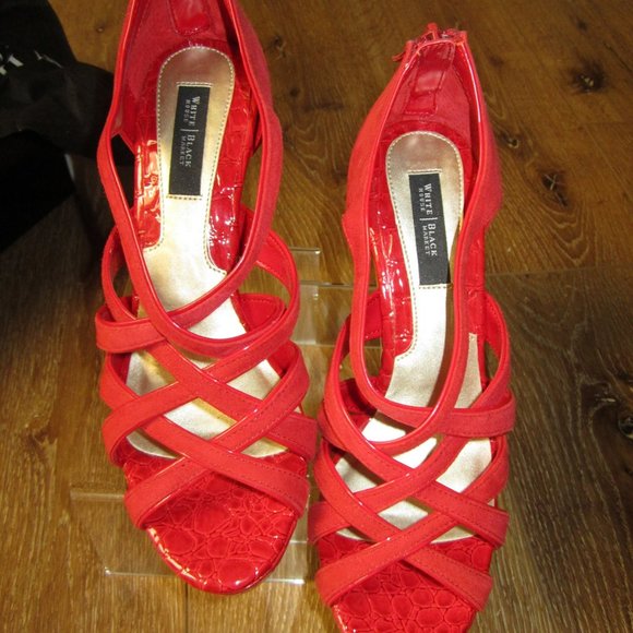 WHITE HOUSE/BLACK MARKET HEELED SANDALS - Picture 3 of 6